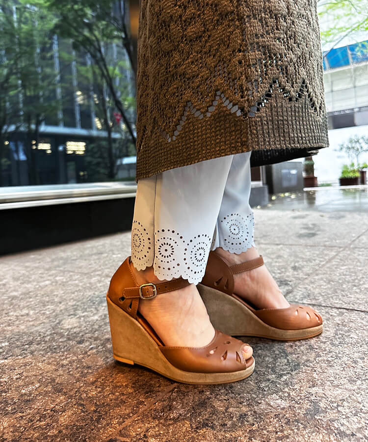 モデル身長：158cm　着用：Mサイズ　カラー：サックス